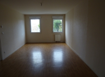 Avallon centre ville - mariani Appartement T4