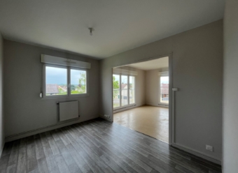 A LOUER - APPARTEMENT T4 -CHENY