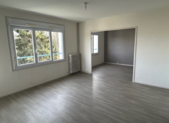 ST FARGEAU - APPT T4 AVEC BALCON