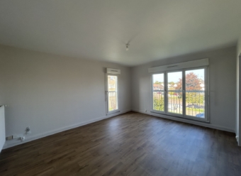 A LOUER - APPARTEMENT T3 BIS - CHENY
