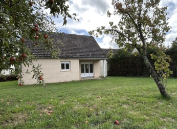 Maison T3 au calme, id&eacute;alement situ&eacute;e &agrave; 15 min d'Avallon et 10 min de l'A6 !