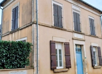 CARISEY - MAISON DE VILLAGE DE TYPE 5