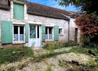 &Eacute;tais-la-Sauvin - Maison ancienne avec cour, d&eacute;pendances et beau potentiel !